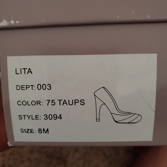 Heels - Picture 4 of 7